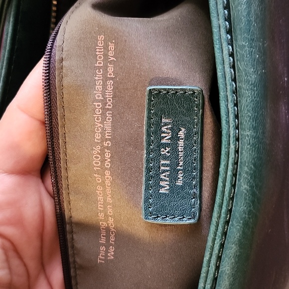 Green Vegan Leather Shoulder Purse - Picture 4 of 5